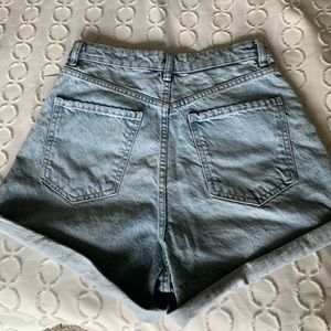 Zara Mom short